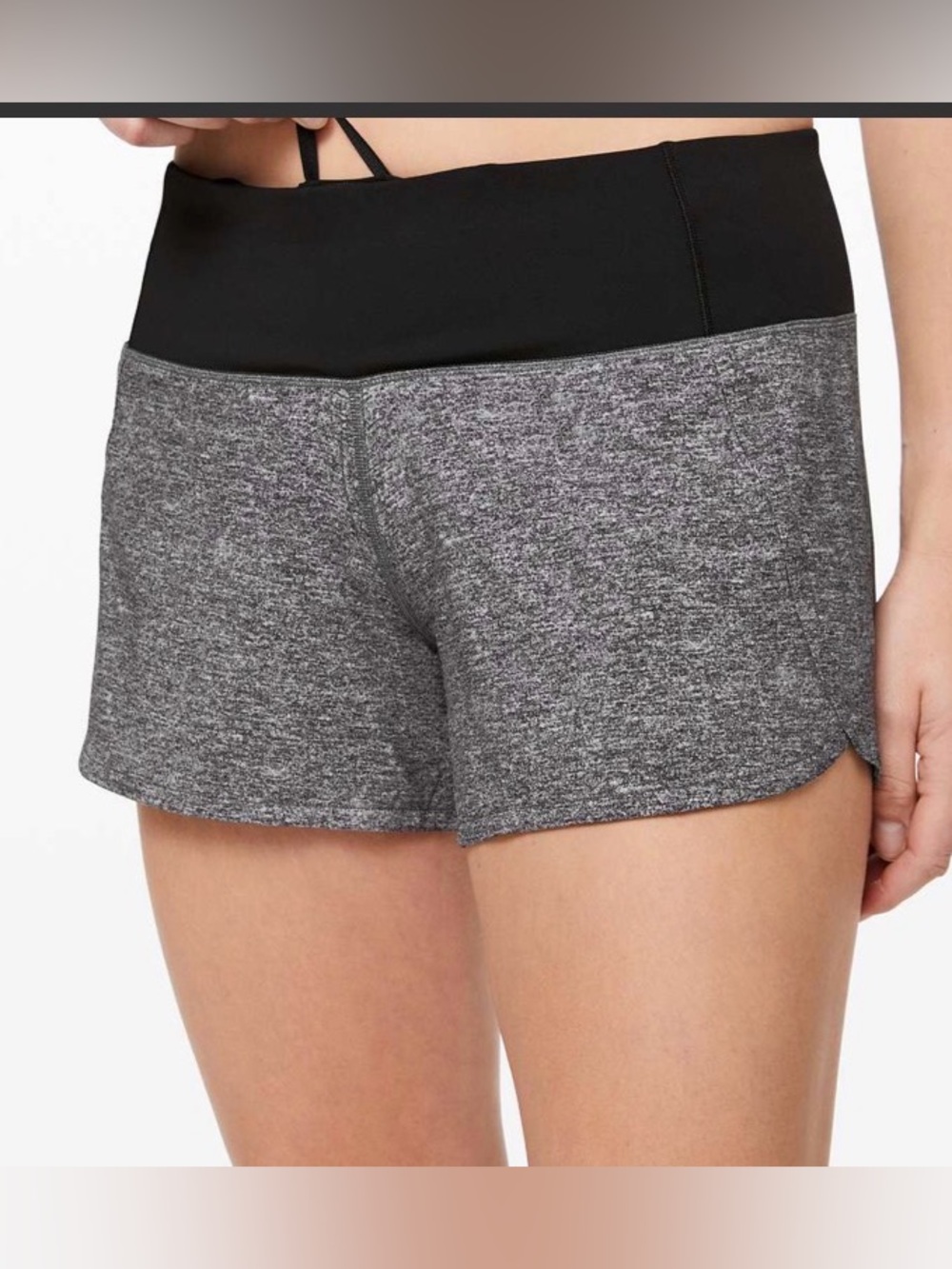 Lululemon Run Times Short II *4"
Heather Lux Multi Black / Black Size 8